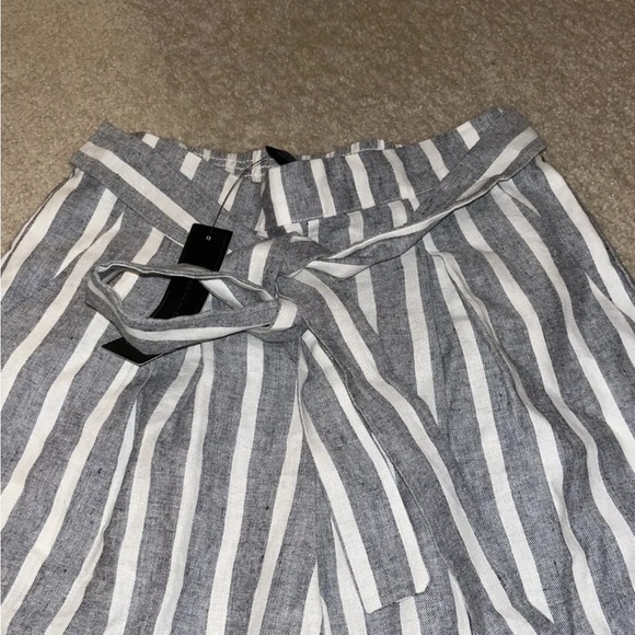 BCBG MAXAZRIA Striped Linen Blend Culotte Pants- XS - Picture 2 of 8